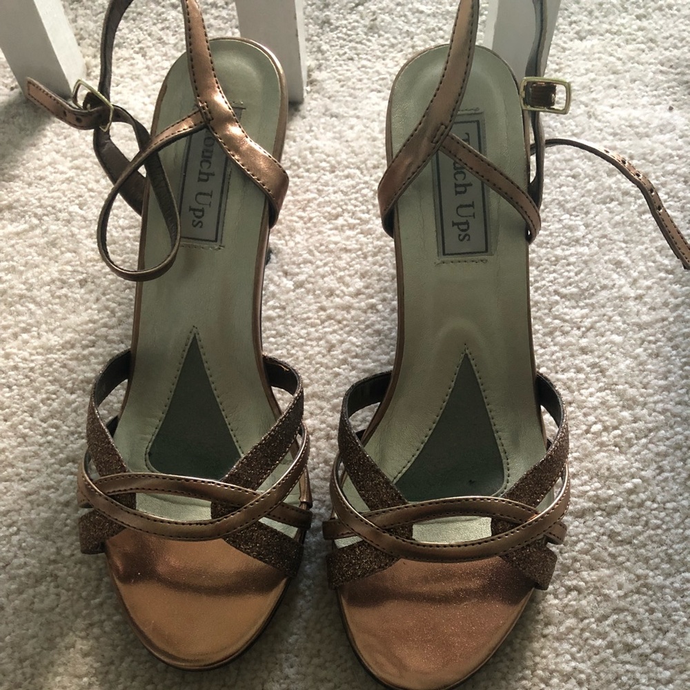 Formal shoes